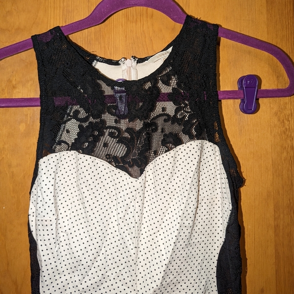 Guess Peplum Top - Picture 4 of 4